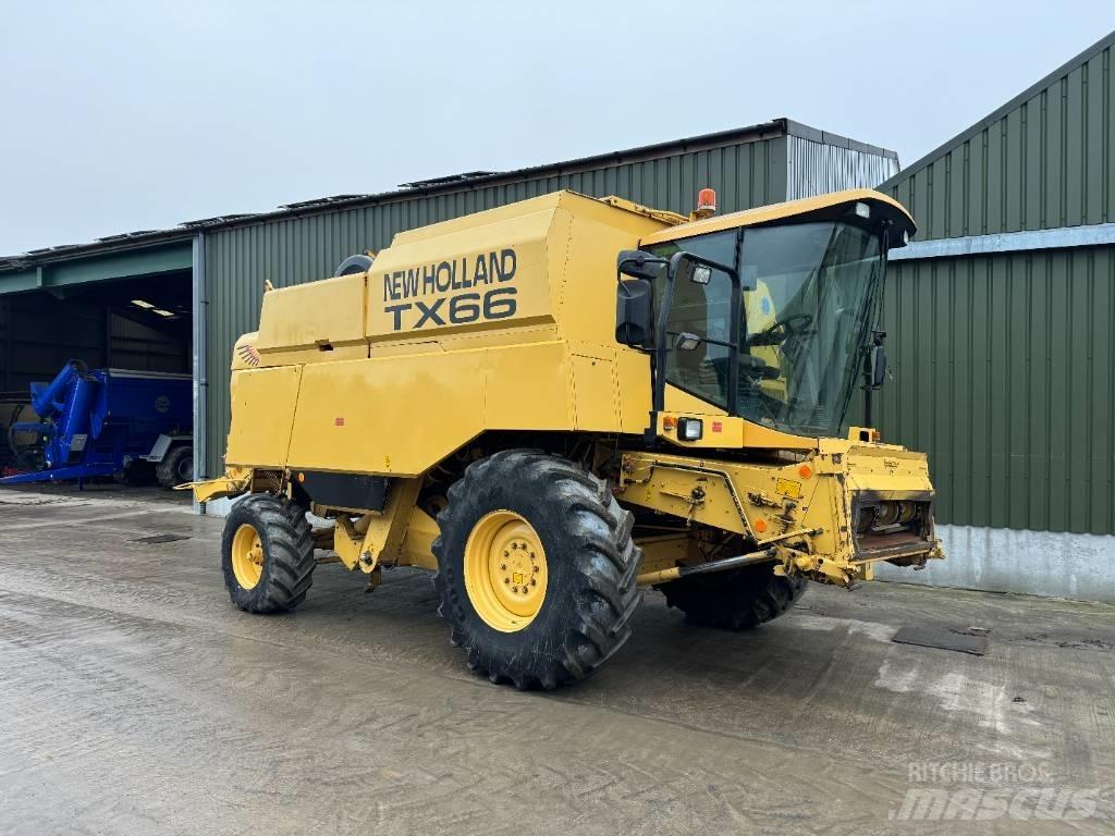 New Holland TX 66 联合收割机