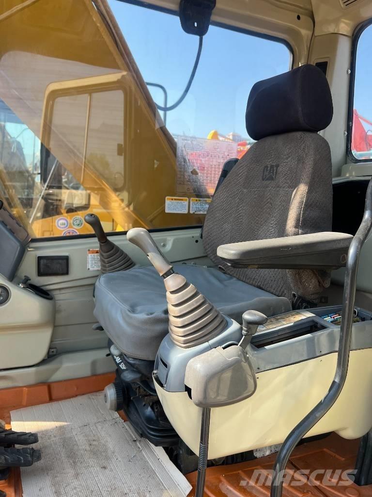 CAT 320 B 履带挖掘机