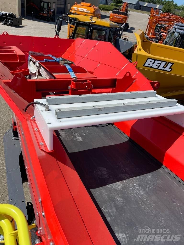 Sandvik QH 332 移动式破碎机