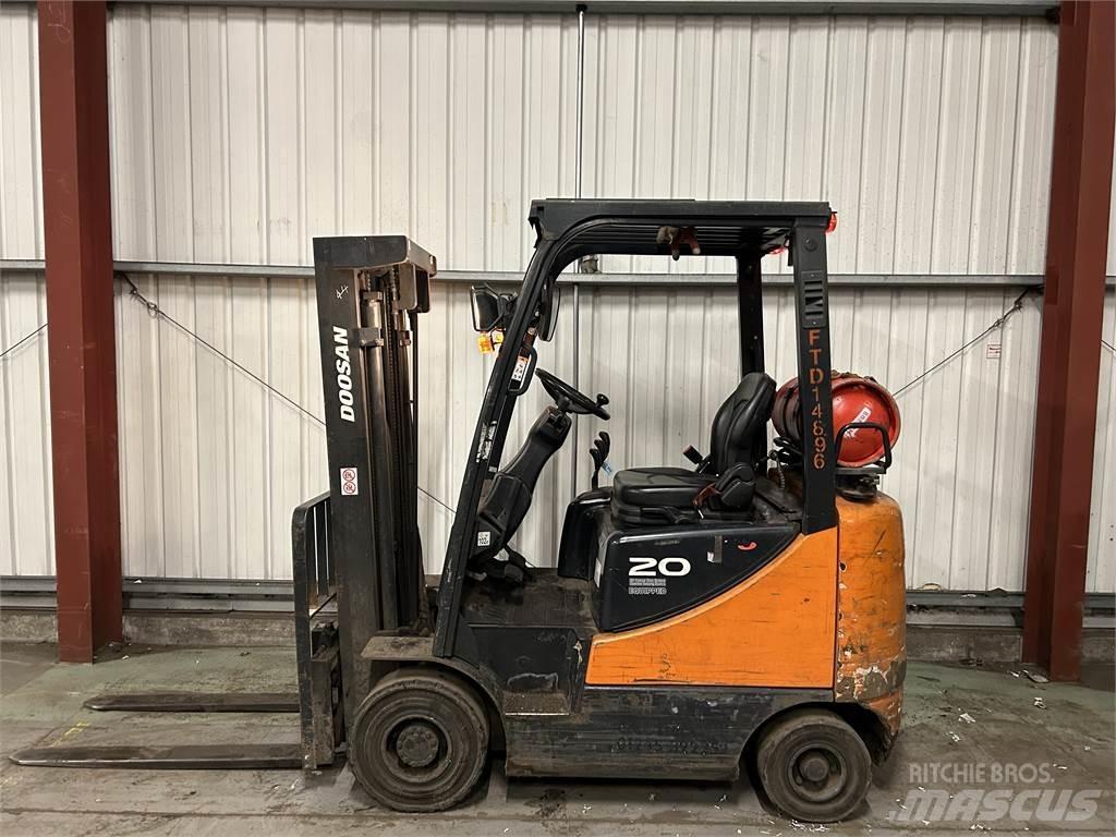 Doosan G20SC-5 天然气叉车