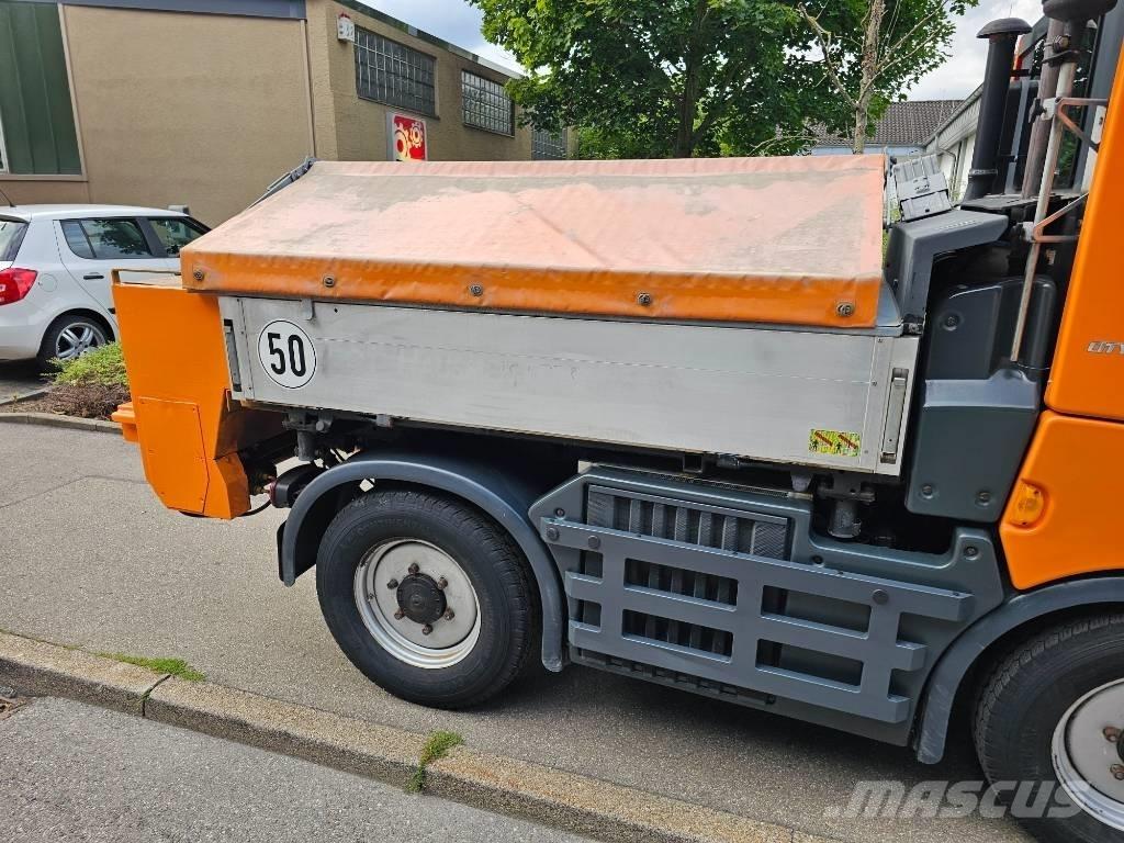 Multicar Tremo X56 工具车