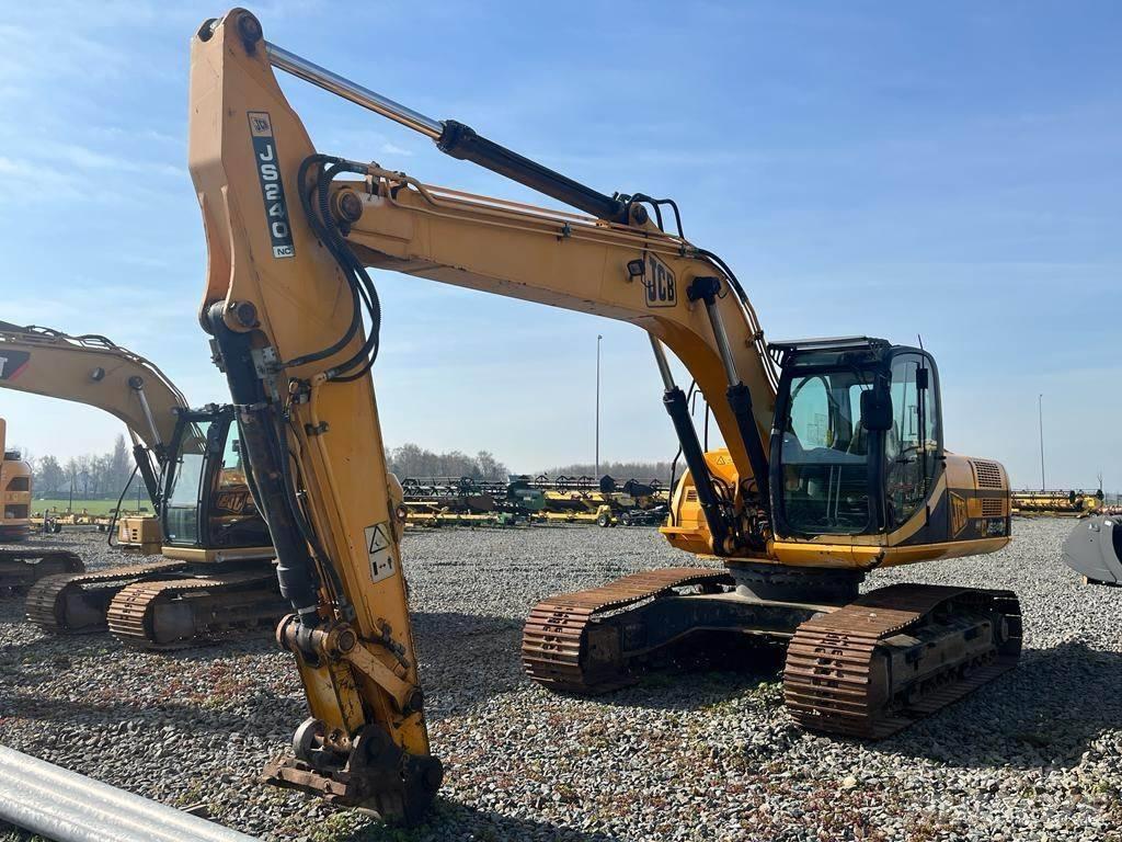 JCB 240NLC 履带挖掘机