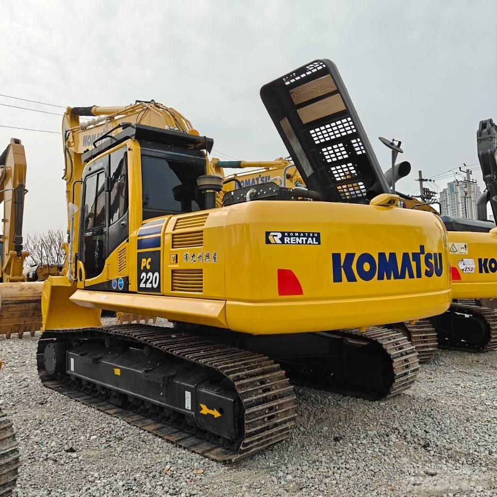Komatsu 220-8 履带挖掘机