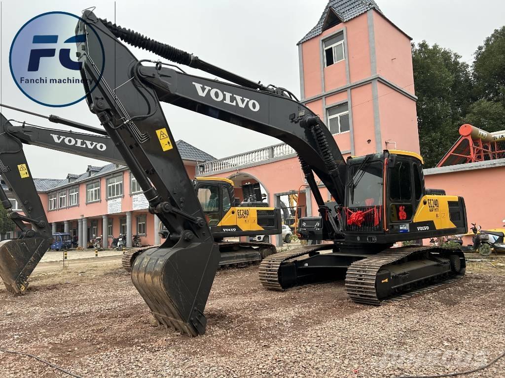 Volvo EC 240 履带挖掘机