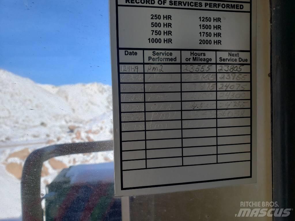 CAT D10R 履带式推土机