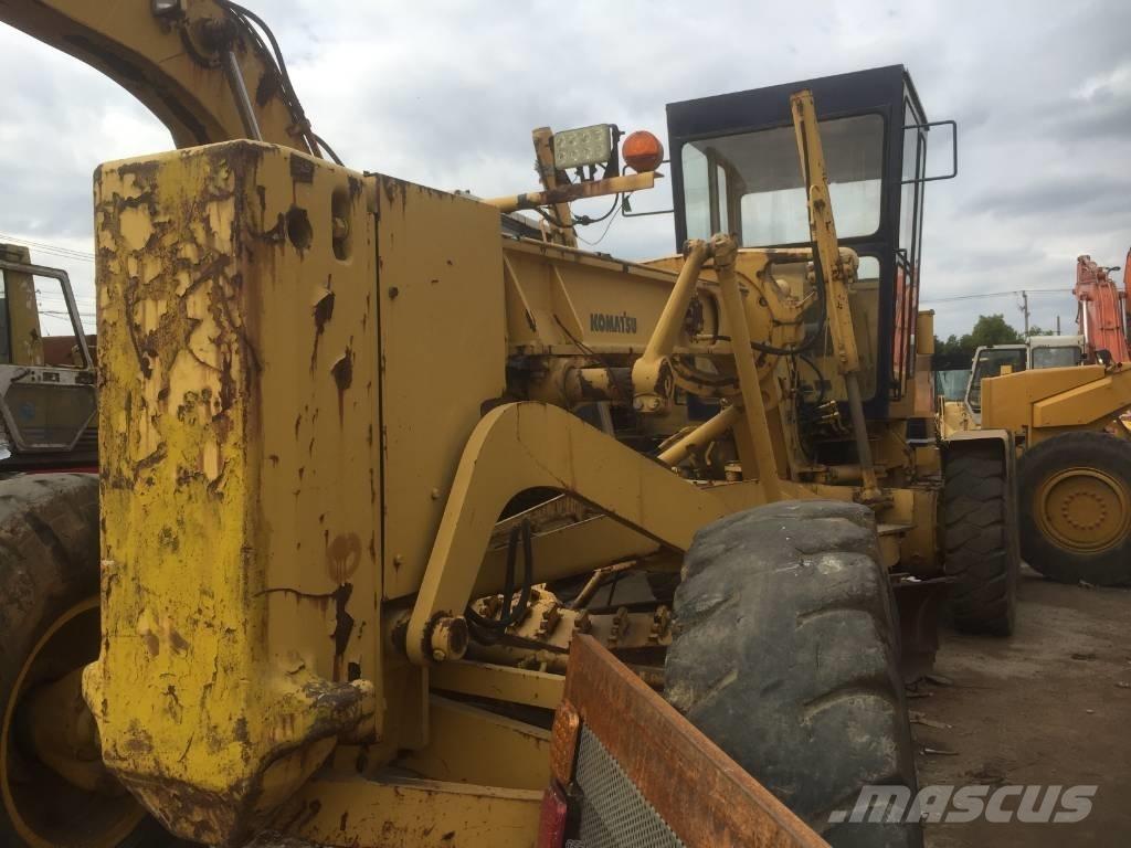 Komatsu GD 623 A 平地机/推土机