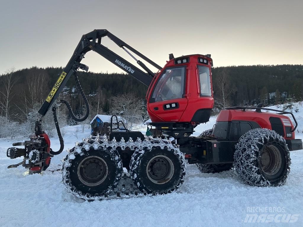 Komatsu 951 收割机