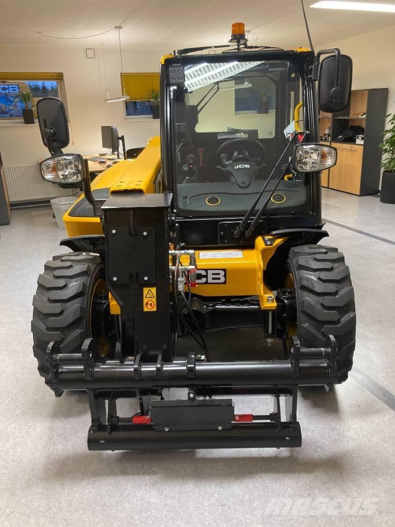 JCB 514-40 伸缩臂叉装车|叉装车