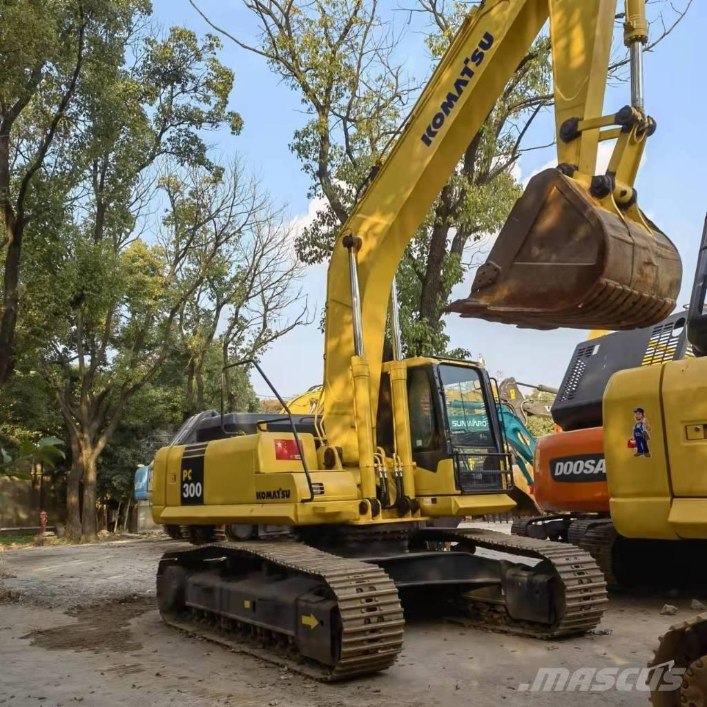 Komatsu PC 300 履带挖掘机