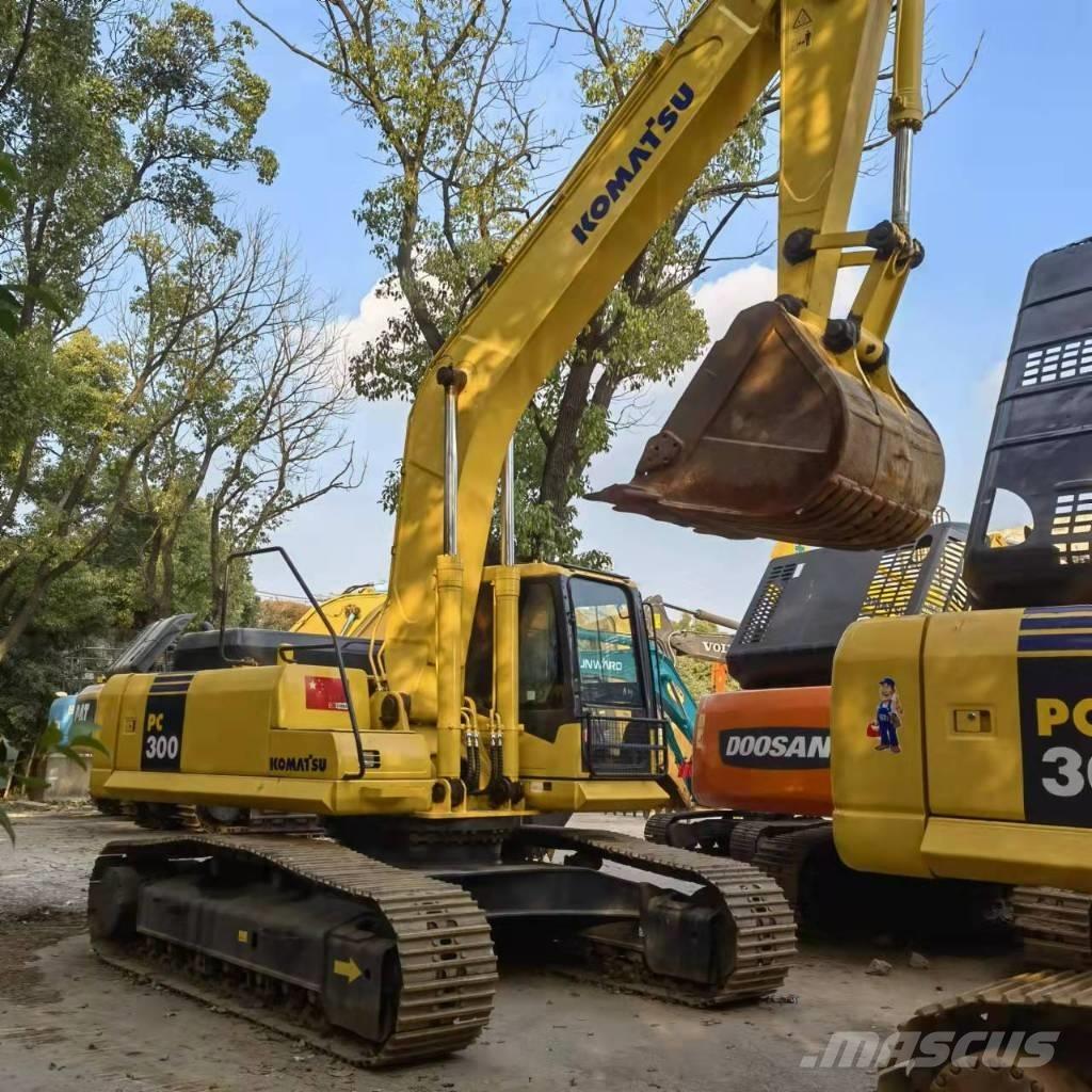 Komatsu PC 300 履带挖掘机