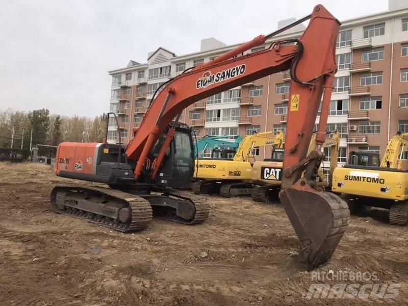 Hitachi zx210 履带挖掘机