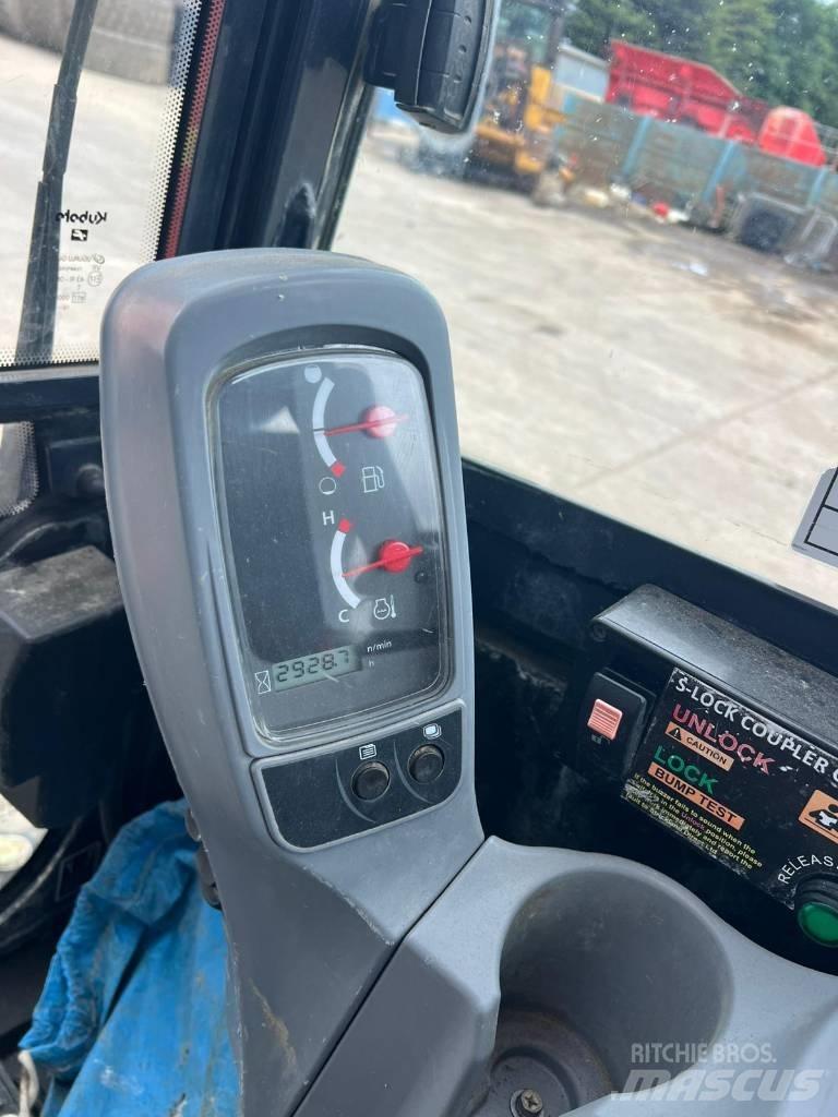 Kubota KX 030-4 小型挖掘机