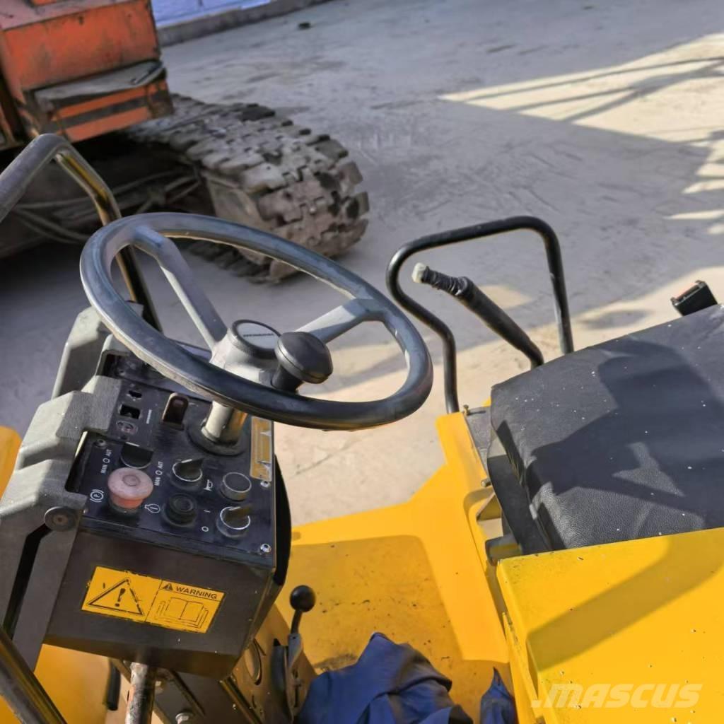 Dynapac CC142 双轮压路机