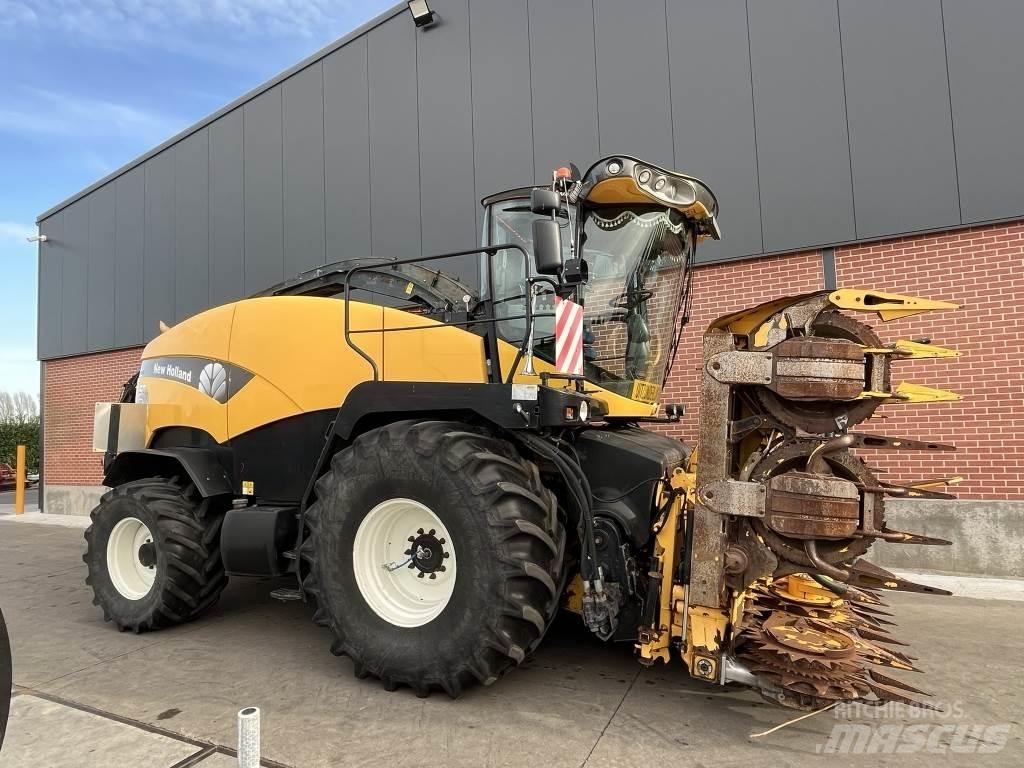 New Holland FR9050 自走式青贮饲料收割机