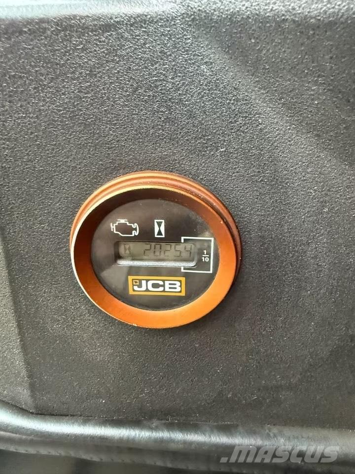 JCB 19 C-1 PC 小型挖掘机