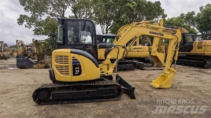 Komatsu PC 35 小型挖掘机