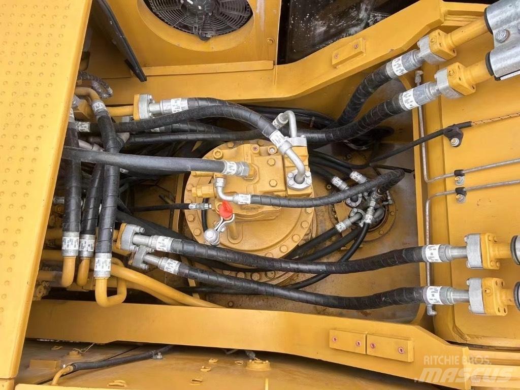 CAT 340 履带挖掘机