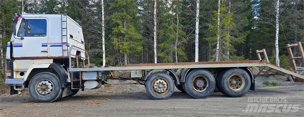Sisu Sm 270 8X2 林业运输车