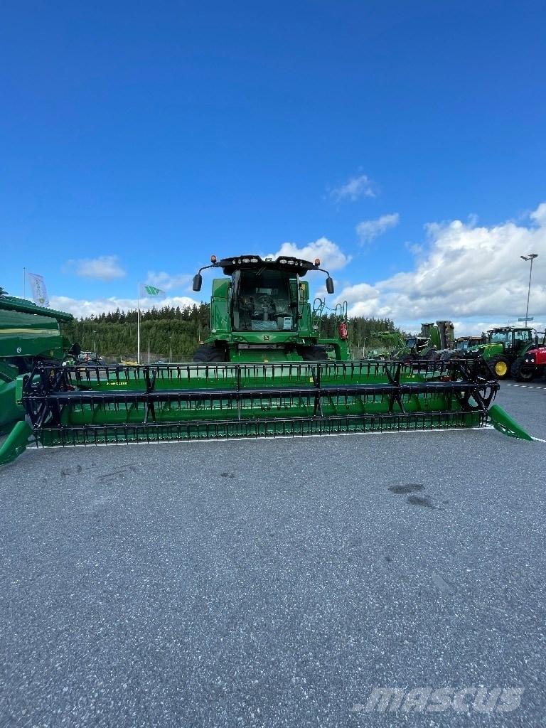 John Deere T 550 联合收割机