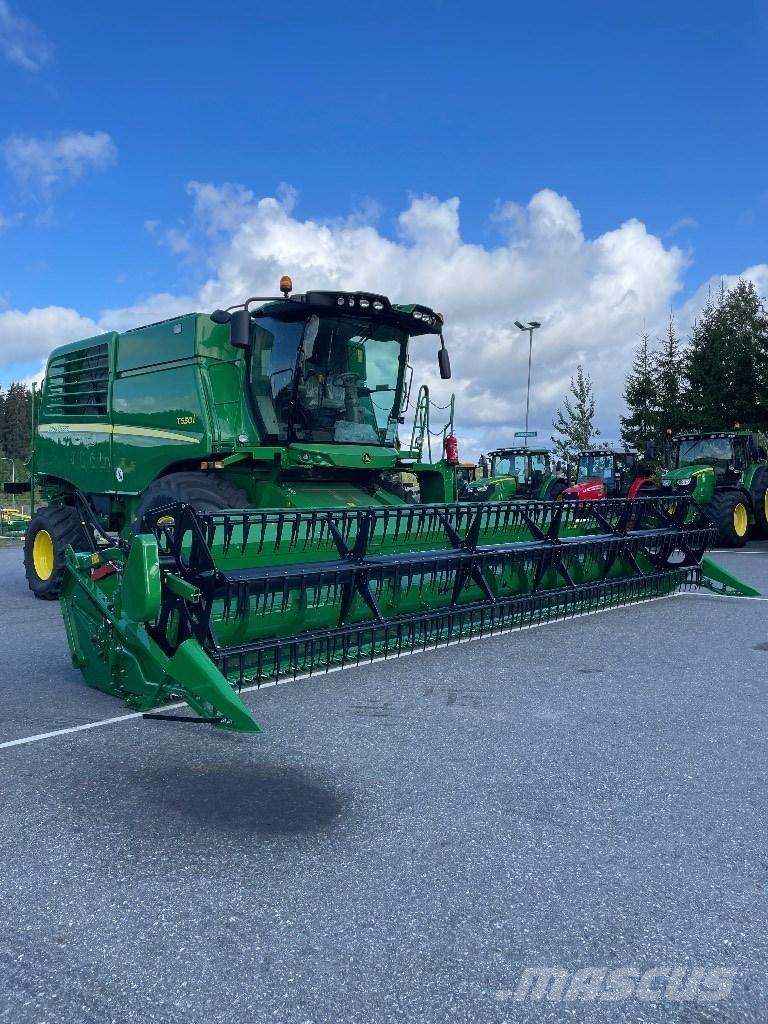 John Deere T 550 联合收割机