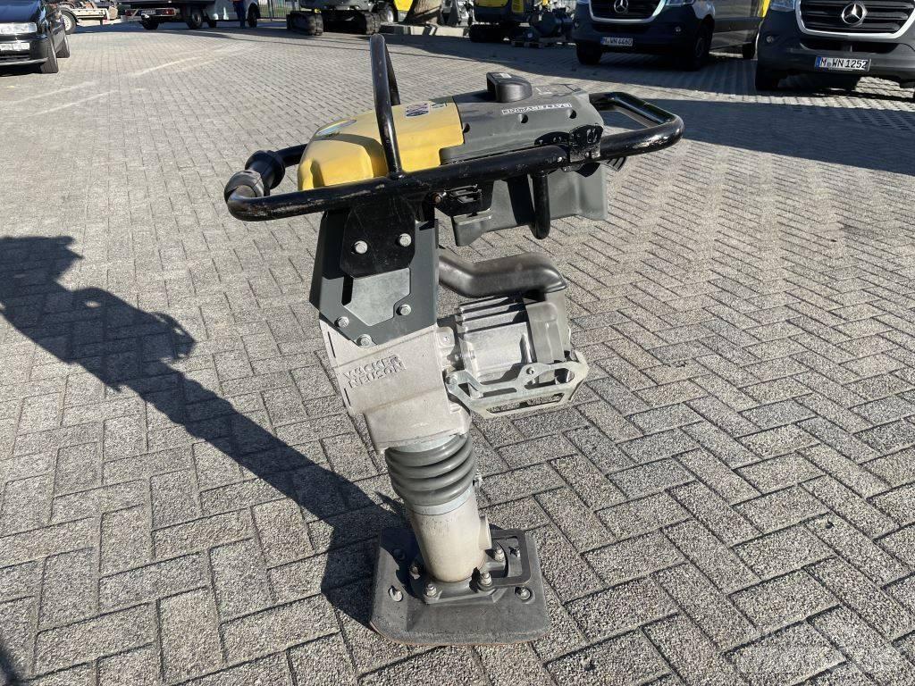 Wacker Neuson AS60e 匝道机