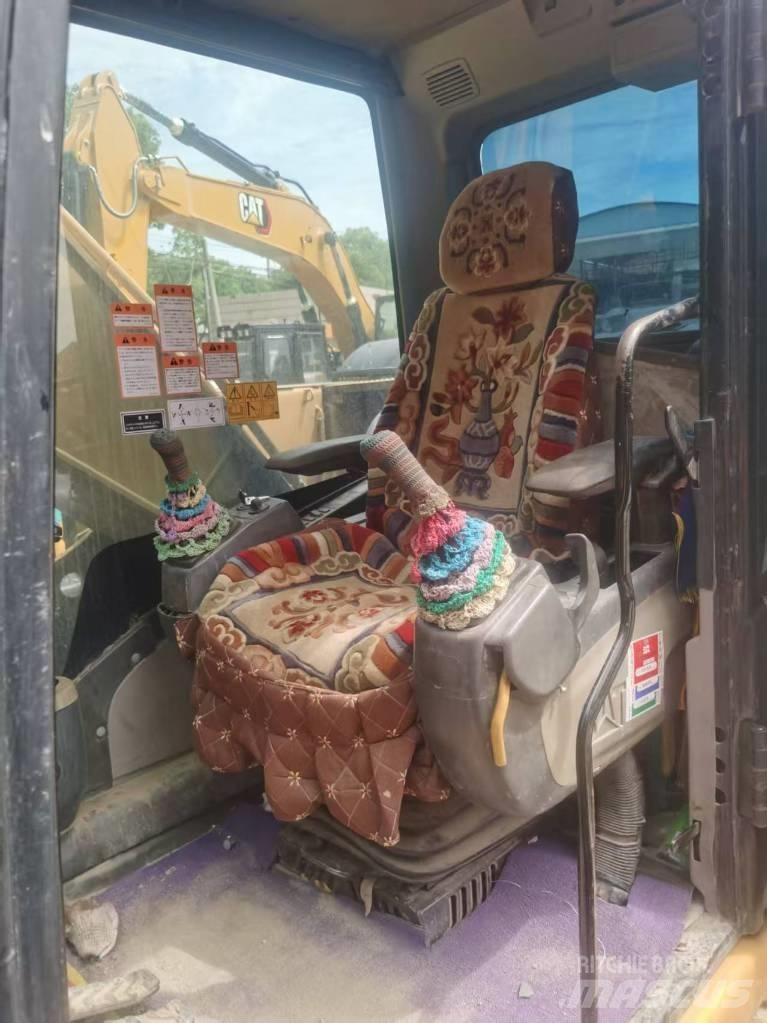 CAT 320 D L 履带挖掘机
