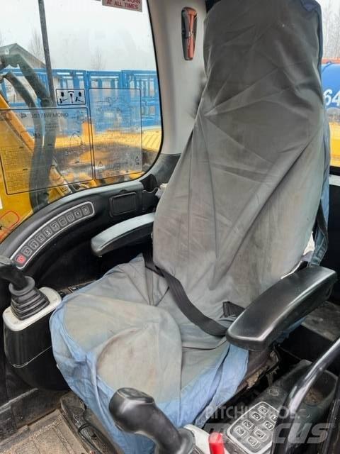 JCB JS 175 W 轮式挖掘机