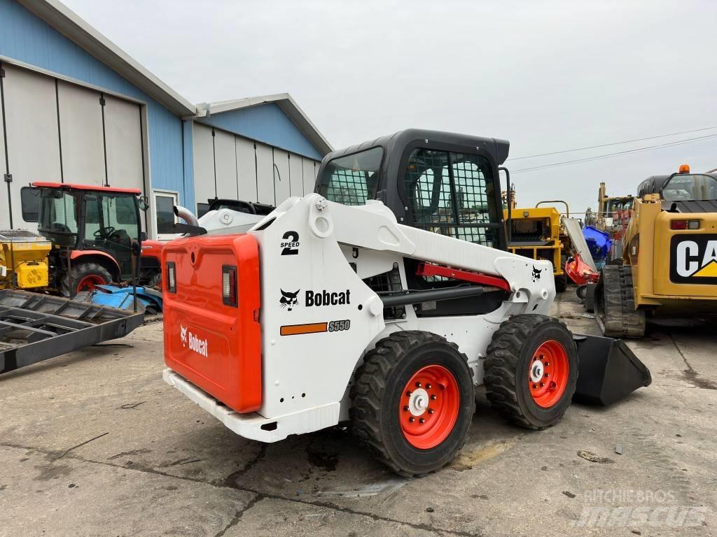 Bobcat S 550 滑移装载机