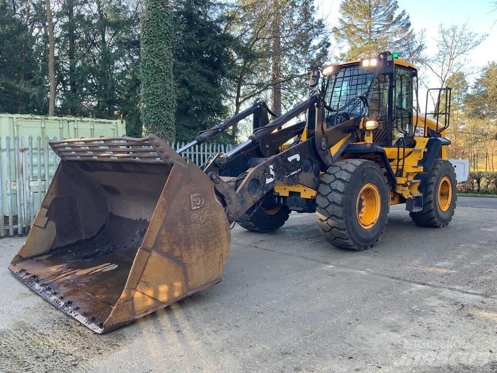 JCB 437 HT 轮式装载机
