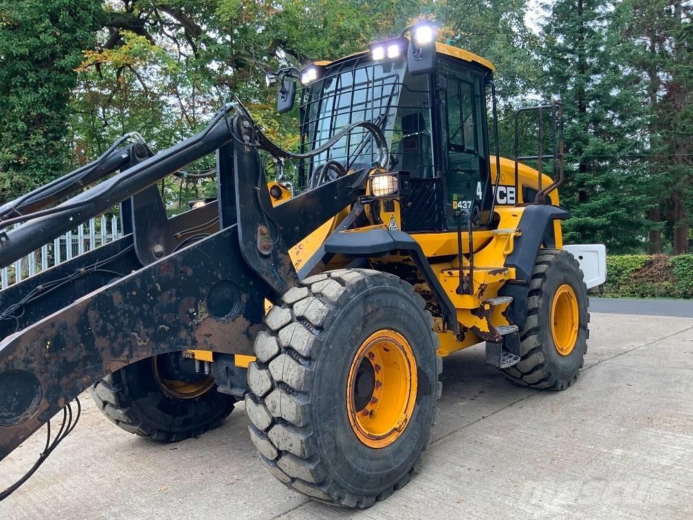 JCB 437 HT 轮式装载机
