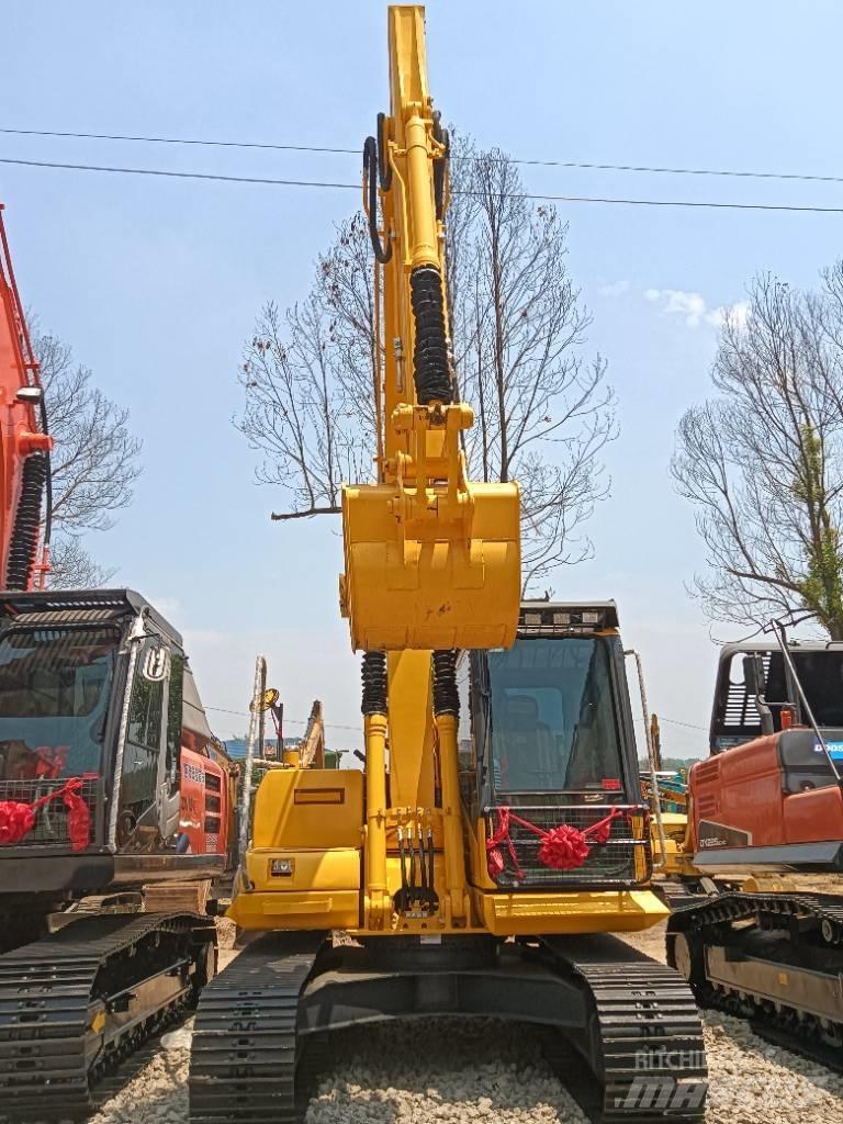 Komatsu pc130 履带挖掘机
