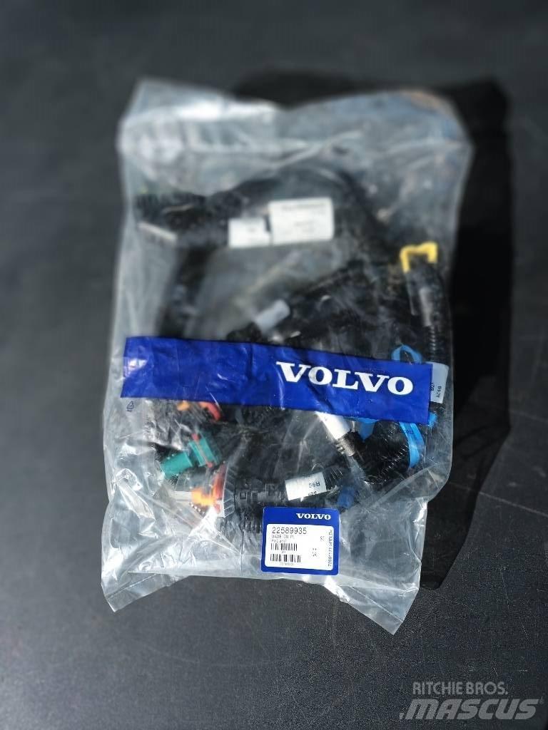 Volvo WIRES 22589935 电子设备