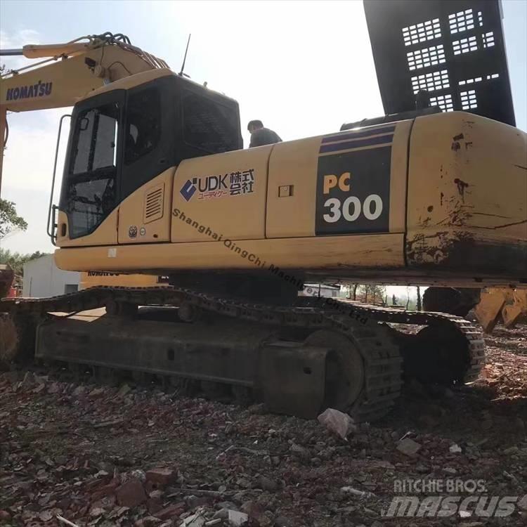 Komatsu 300 履带挖掘机