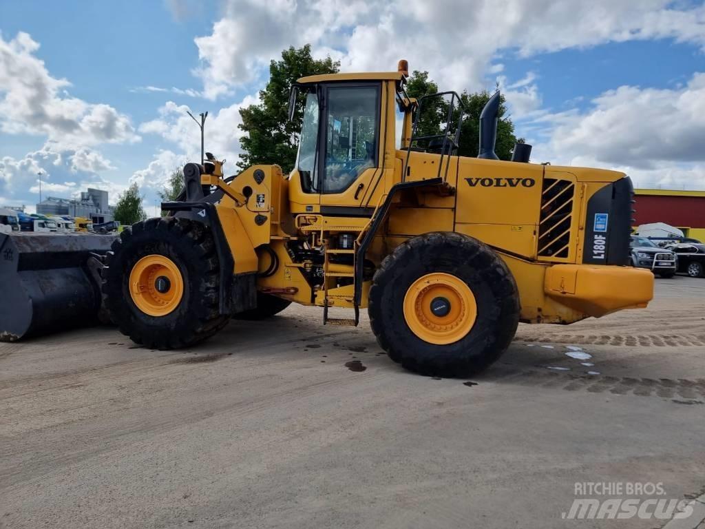 Volvo L 180 F 轮式装载机