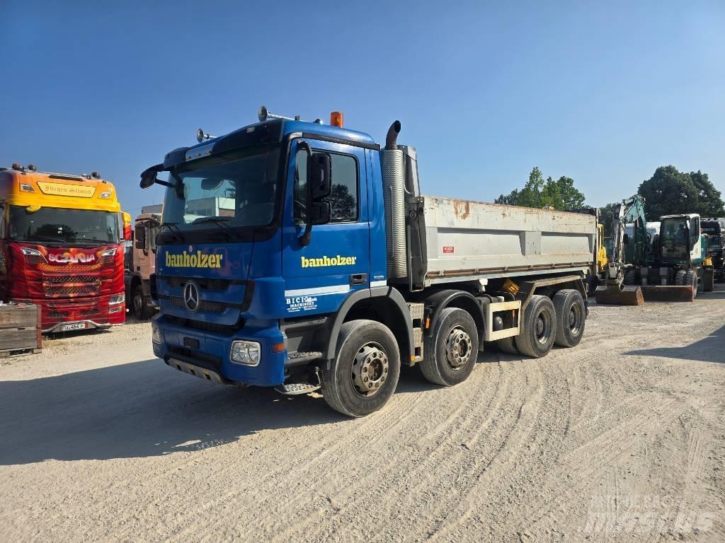 Mercedes-Benz 3248 自卸式货车