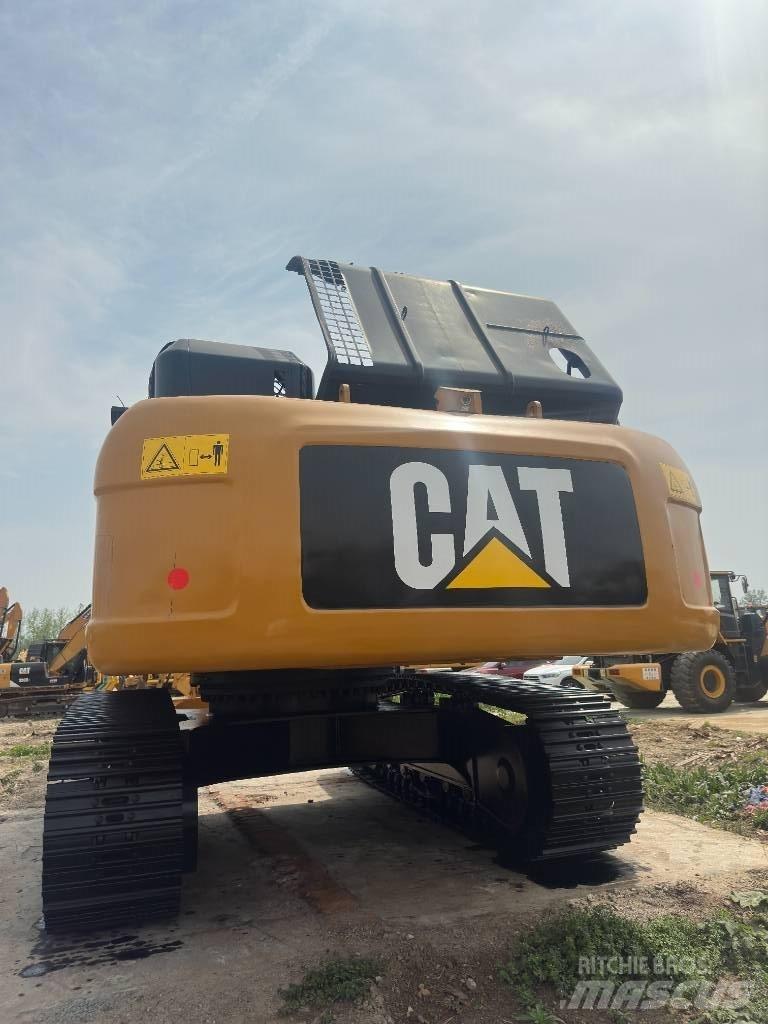 CAT 330 D2 履带挖掘机