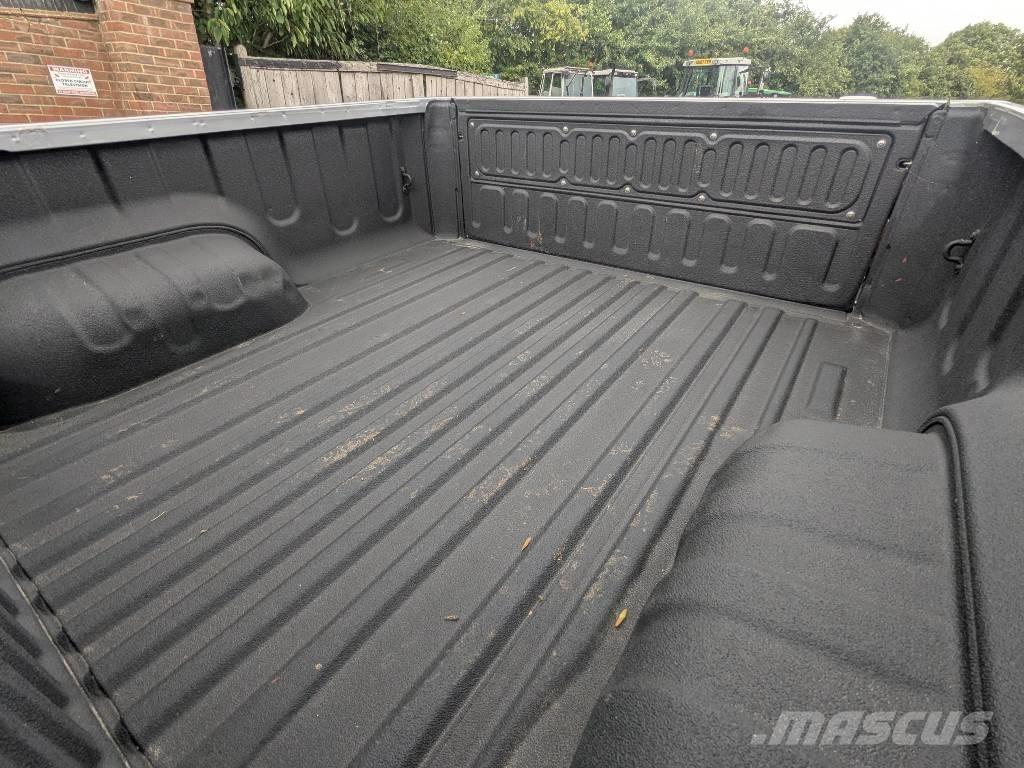 Toyota Hilux 皮卡车