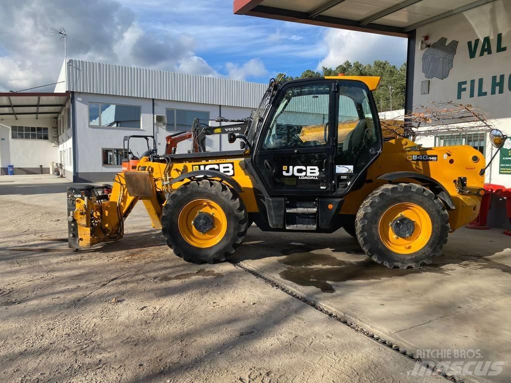 JCB 540-140 伸缩臂叉装车|叉装车