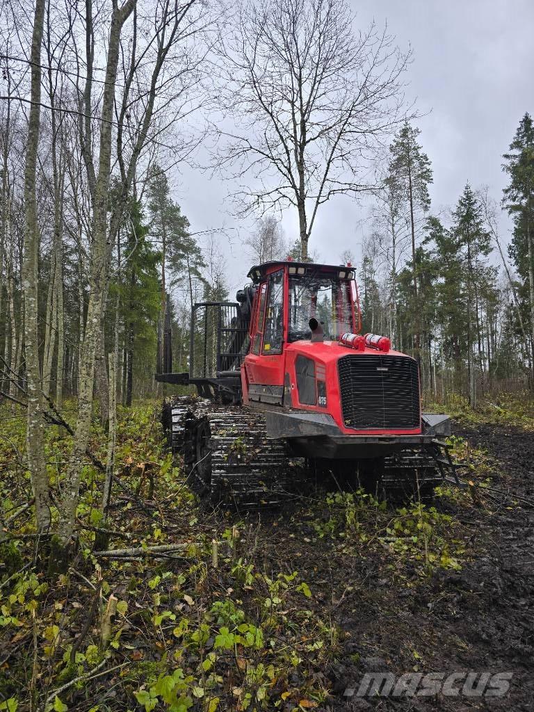 Komatsu 875 集运机