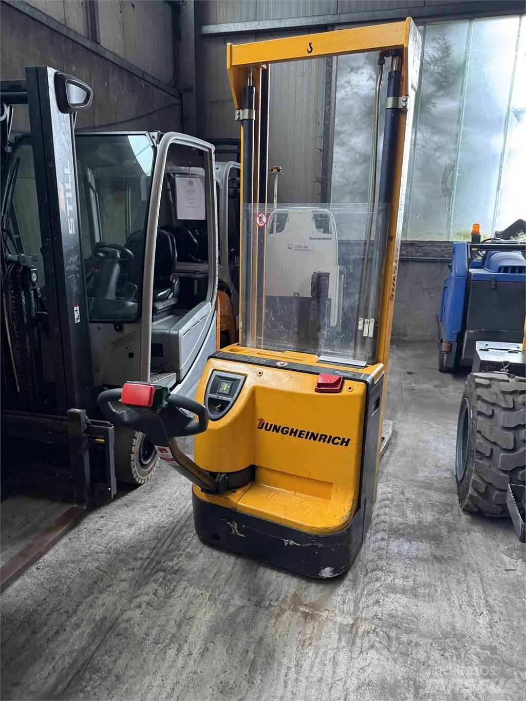 Jungheinrich EJC12 手推堆垛车