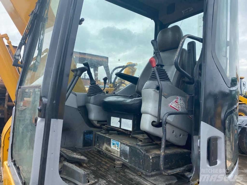 Komatsu pc78us 中型挖掘机