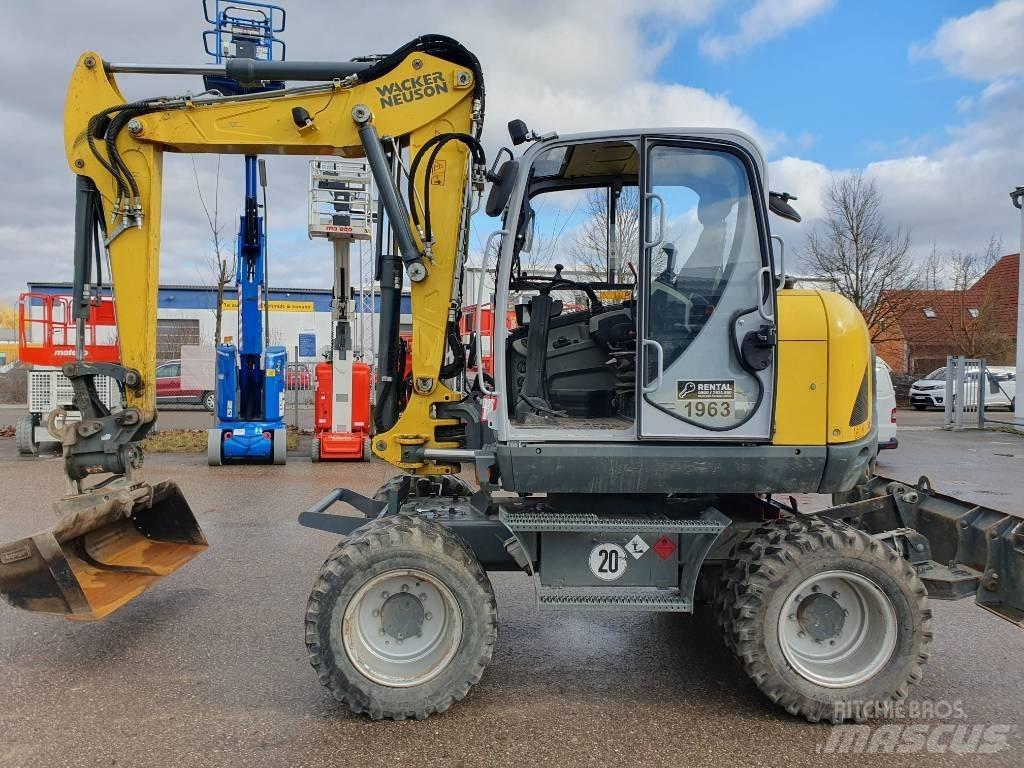 Wacker Neuson EW100 轮式挖掘机