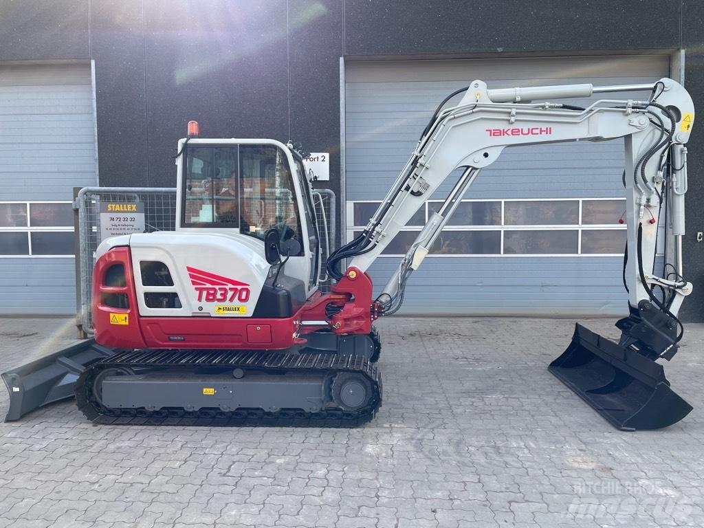 Takeuchi TB370 小型挖掘机