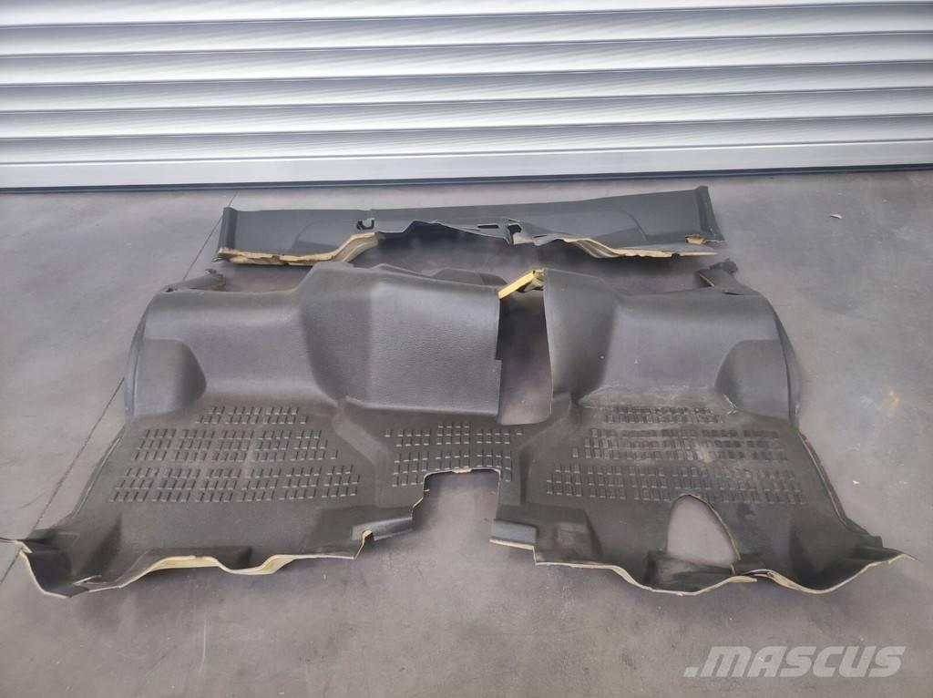Renault Floor Mat 驾驶室与内部