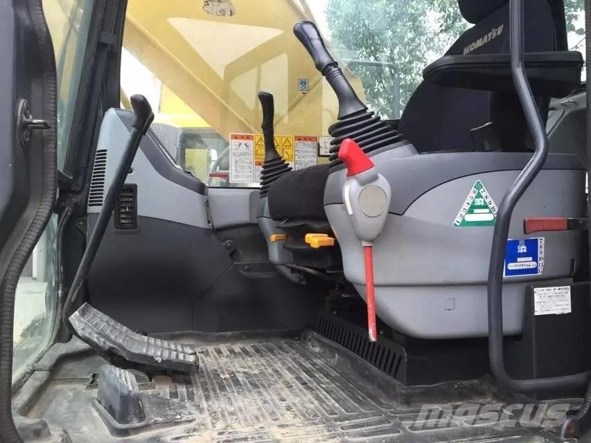 Komatsu PC 220-7 履带挖掘机