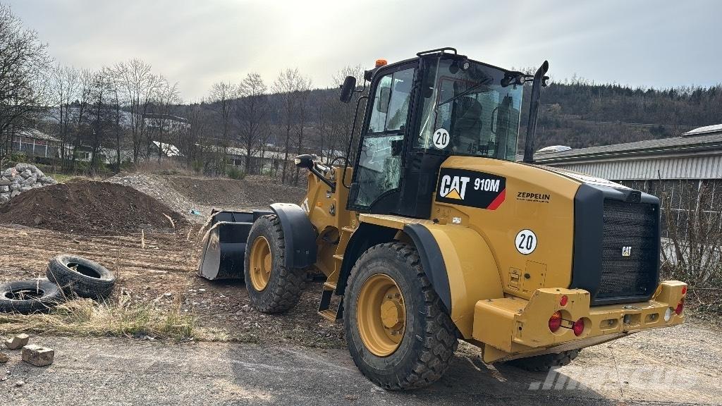 CAT 910M 轮式装载机