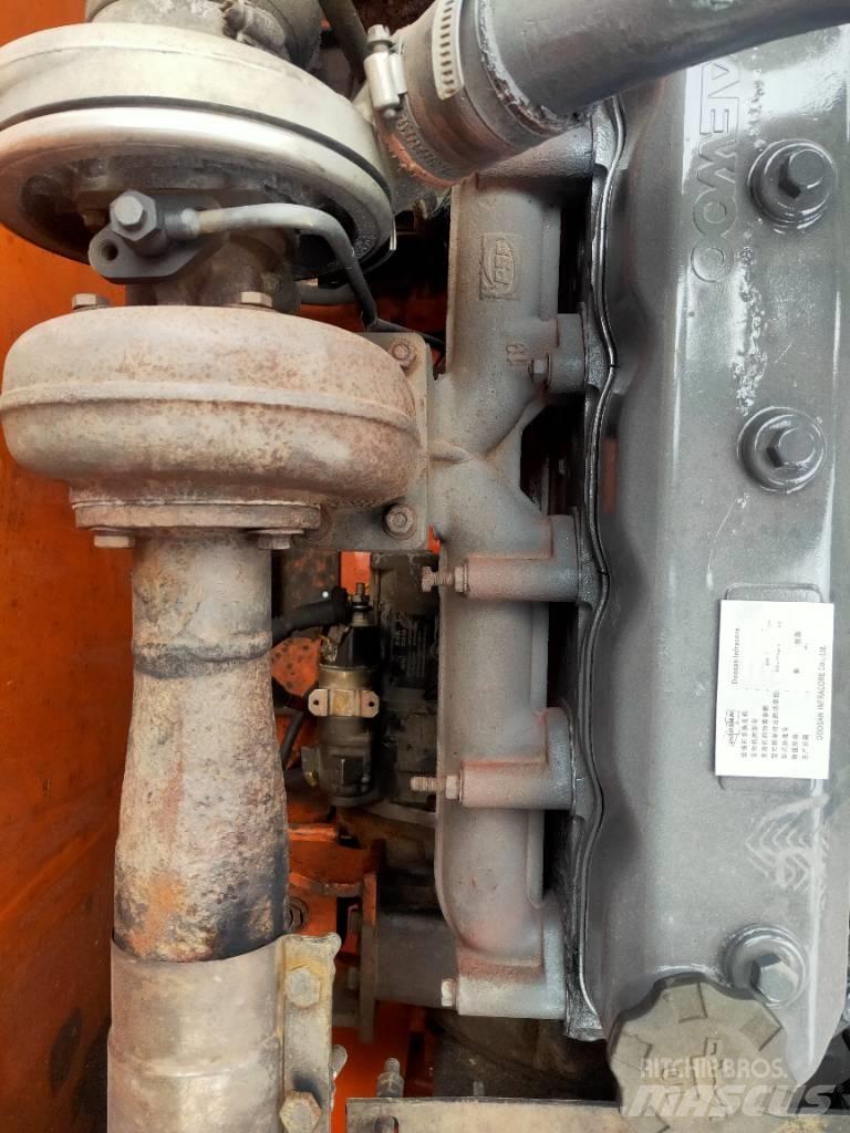 Doosan DH225LC-7 履带挖掘机
