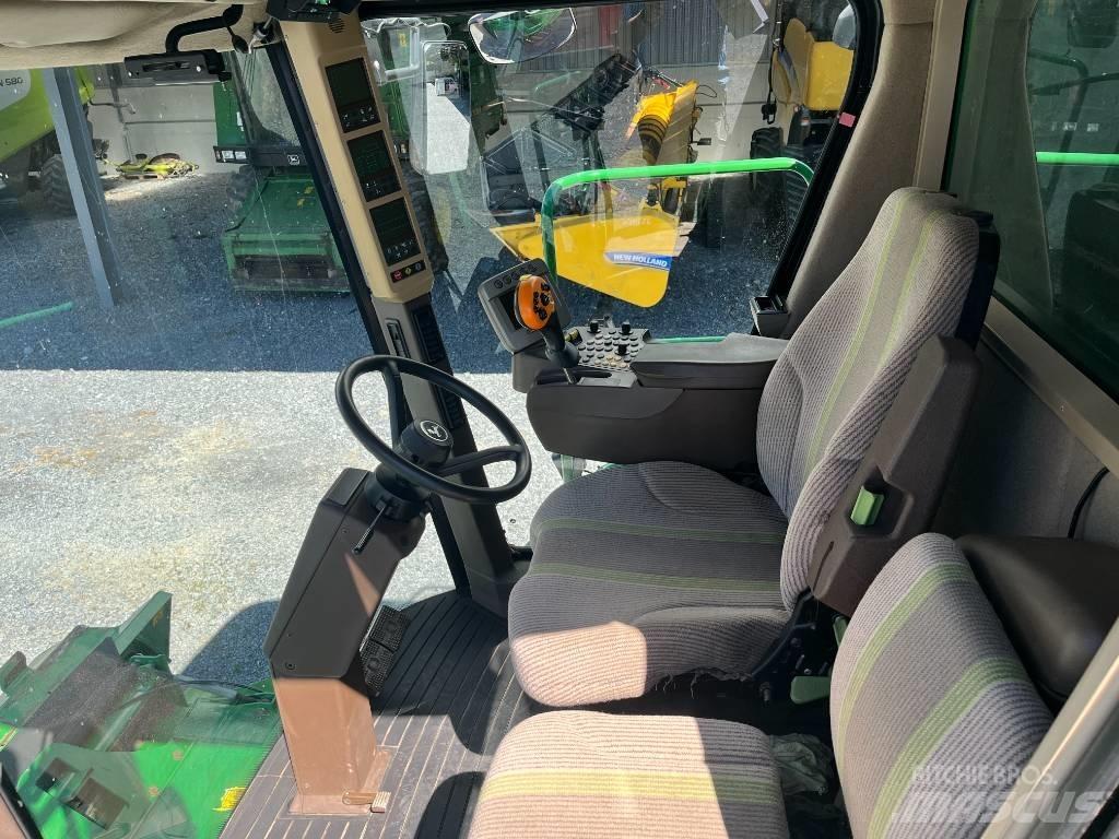 New Holland CX 6090 联合收割机