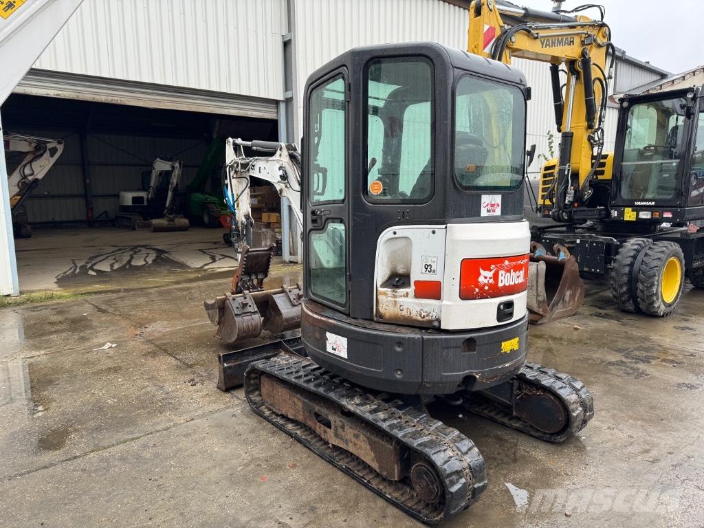 Bobcat E26 小型挖掘机