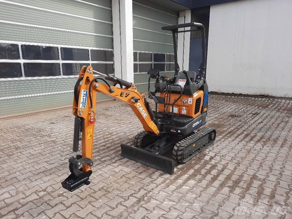 CASE CX 15 EV 小型挖掘机
